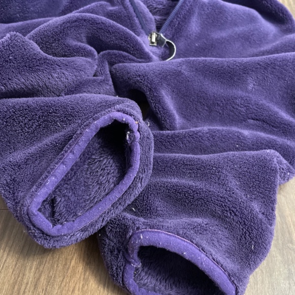 2/$30 Macpac Fleece bodysuit/onesie - Picture 6 of 7